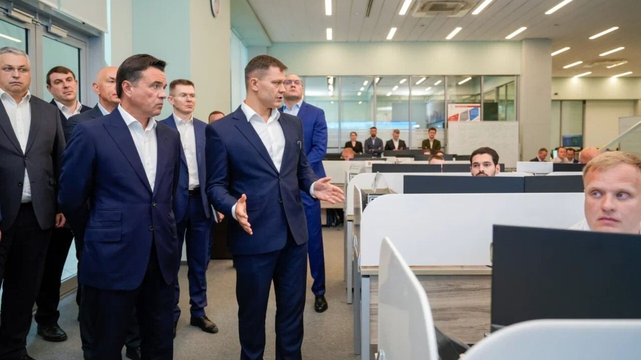 15-minutes-to-reaction:-in-the-suburbs-toughened-control-over-management-companies