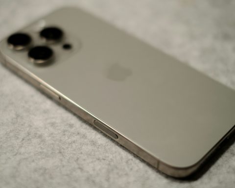 apple-will-refuse-the-camera-control-button-in-the-iphone-18