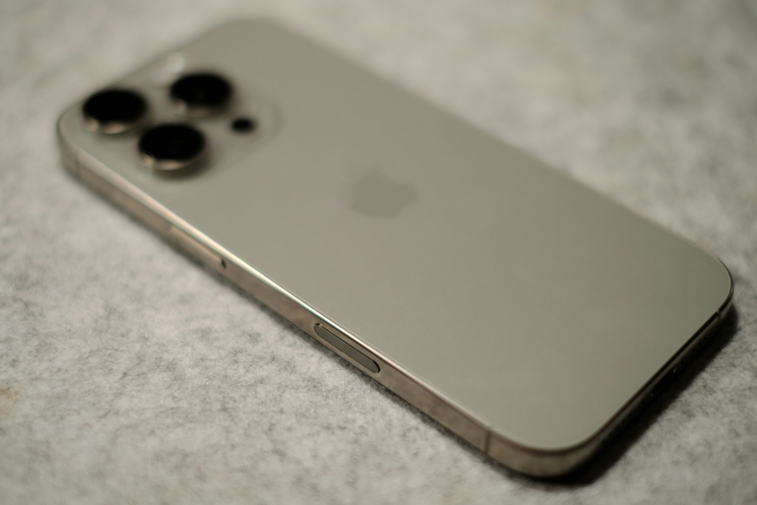 apple-will-refuse-the-camera-control-button-in-the-iphone-18