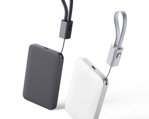 xiaomi-introduced-an-external-battery-of-5000-mah-with-a-thickness-of-only-11.8-mm