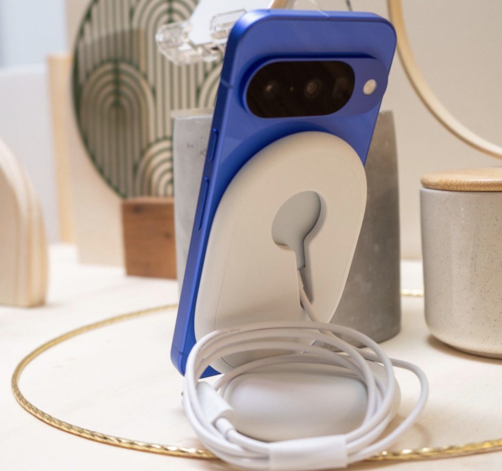 google-removed-10-wireless-reverse-charging-from-pixel-for-magnetic-charging