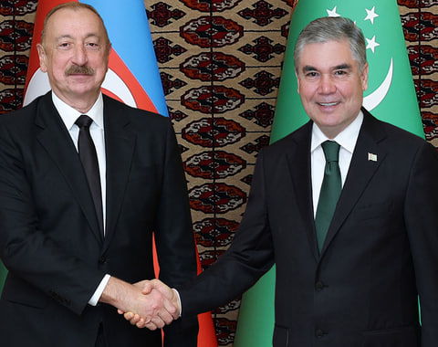 Национальный-Лидер-туркменского-народа-встретился-с-Президентом-Азербайджана