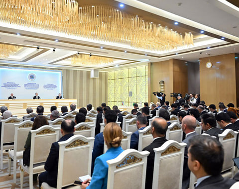 Национальный-Лидер-туркменского-народа-подвел-итоги-трёхсторонней-встречи