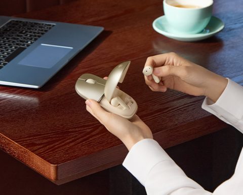 honor-представила-мышь-кейс-с-беспроводными-наушниками