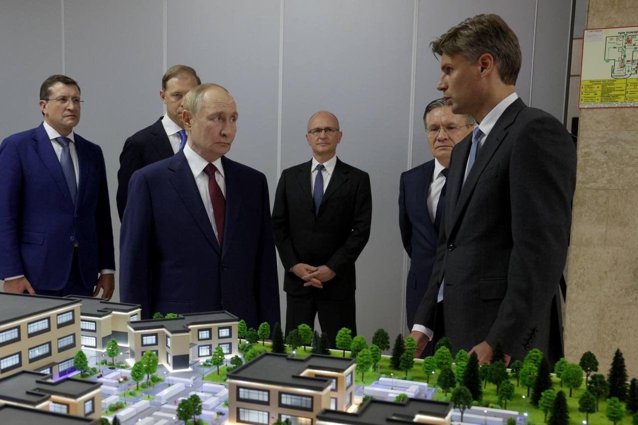 Путину-представили-проект-научно-образовательного-кластера-для-ядерных-технологий