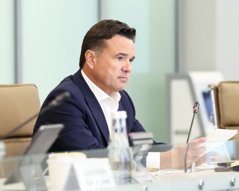 461-тысяча-часов-сэкономлена:-как ИИ-меняет-госуслуги-Подмосковья