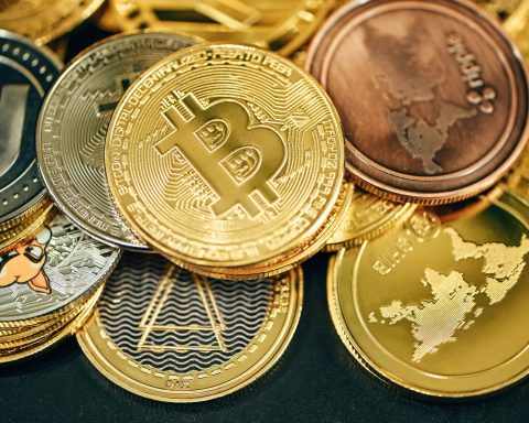 the-expert-appreciated-the-probability-of-calculations-in-cryptocurrencies-in-russia-in-only-1%