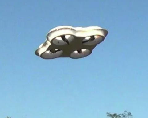 В Ставрополе-создали-прочный-дрон-с ИИ-модулем-для-обучения-студентов