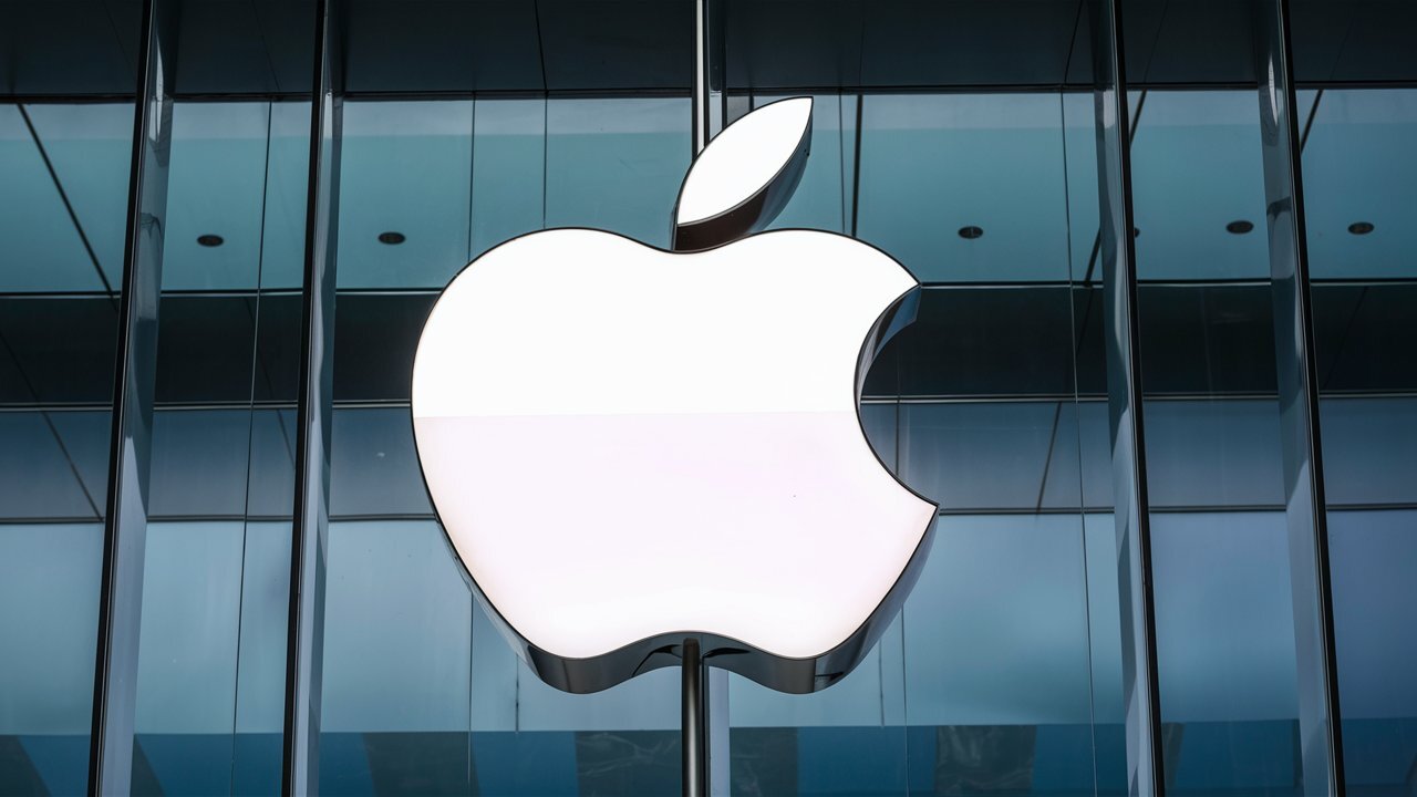 apple-will-study-the-purchase-of-mistral-and-perplexity-startups-to-accelerate-ai