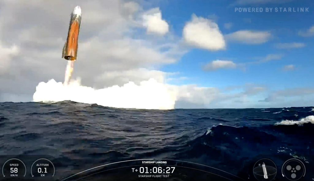 Крупнейшая-космическая-ракета-starship-впервые-развернула-полезную-нагрузку