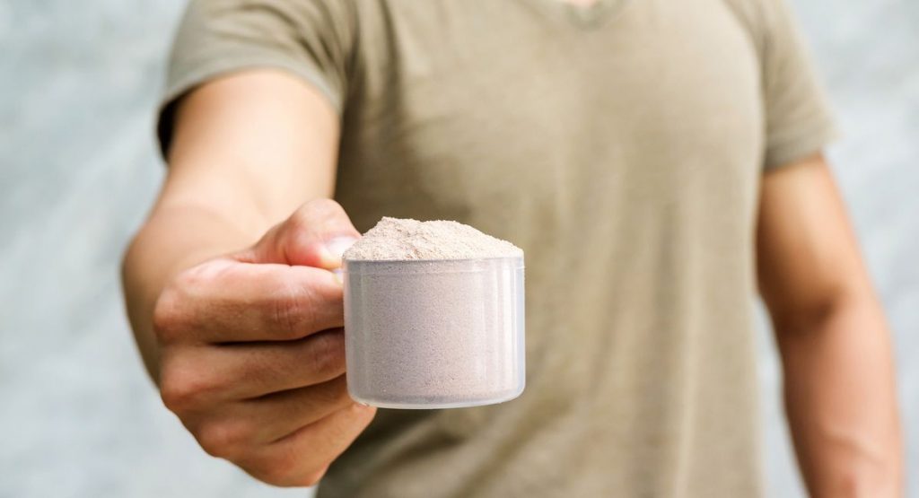 digestive-problems-and-other-risks-for-the-health-of-protein-powder