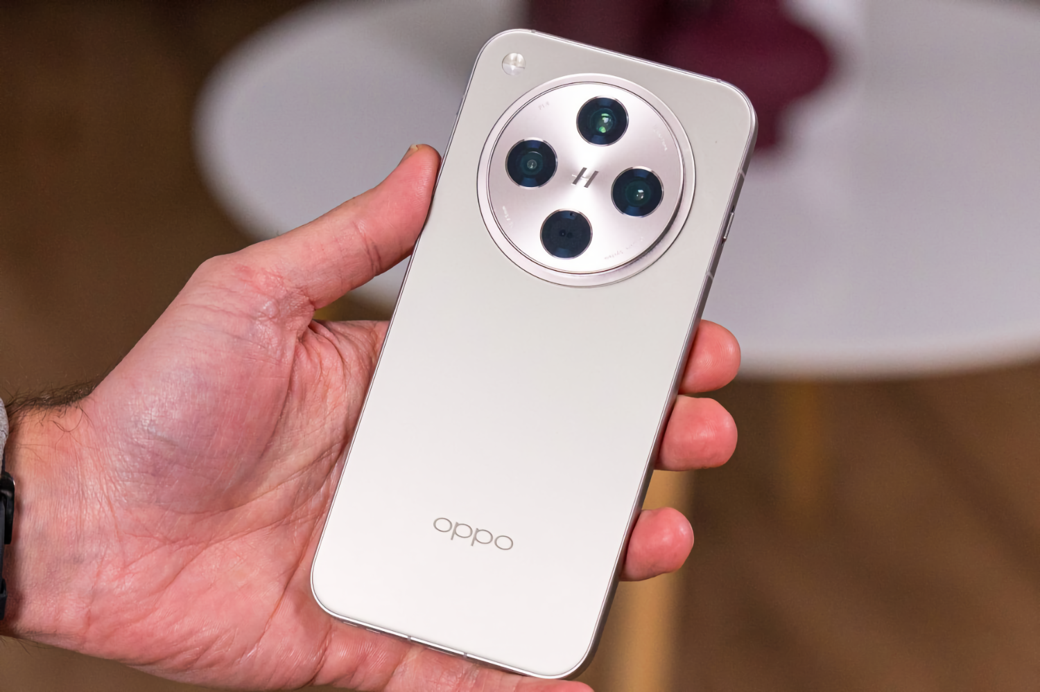 oppo-find-x9-will-receive-dimensity-9500,-a-7025-mah-battery-and-a-triple-50-mp-camera