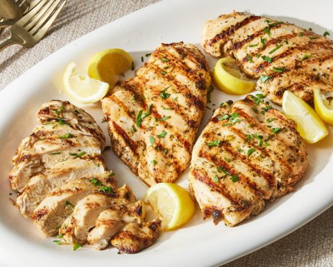 chicken-breast-and-not-only:-these-high-white-products-will-help-you-build-muscles