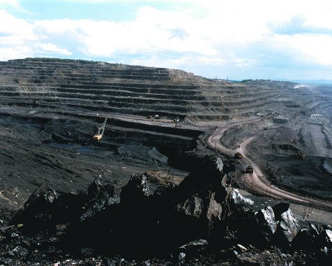 Новак-поручил-нескольким-министерствам-проработать-меры-развития-угольной-отрасли