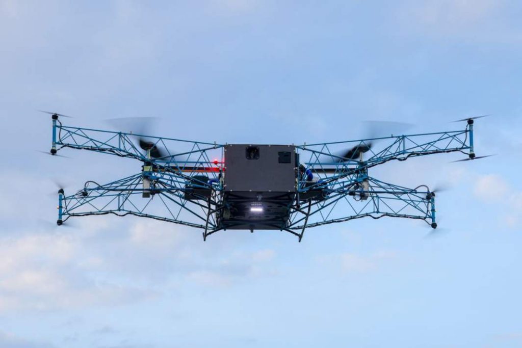 В России-начали-испытания-первого-«летающего-трактора»-для-обработки-полей