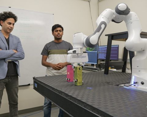 Новые-алгоритмы-помогут-роботам-работать-безопаснее-рядом-с людьми