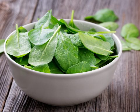 spinach-and-other-vegetables-that-will-save-you-from-dangerous-fat-on-your-stomach