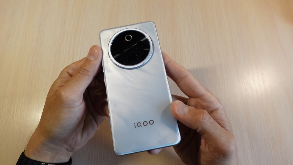 is-it-true-that-iqoo-z10-is-worse-than-the-previous-z9