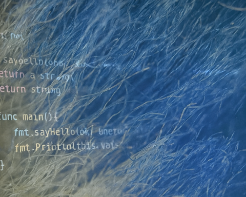 Компьютер-уместили-прямо-в-ткани-—-мы-на-шаг-ближе-к-умной-одежде-нового-поколения