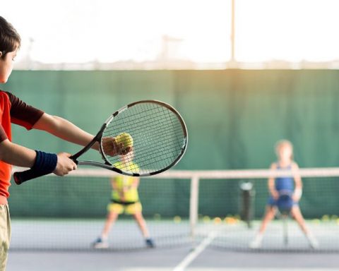 the-benefits-of-regular-tennis-playing-are-named