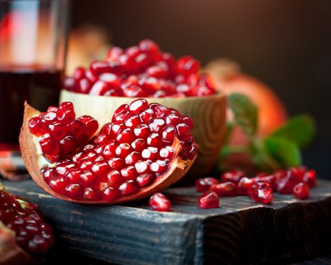 pomegranate-and-other-most-useful-fruits-with-metabolic-syndrome
