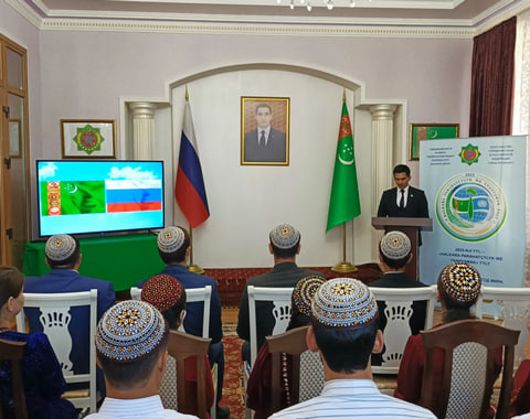 Консульство-Туркменистана-провело-мероприятие-к-Дню-знаний-и-нейтралитета