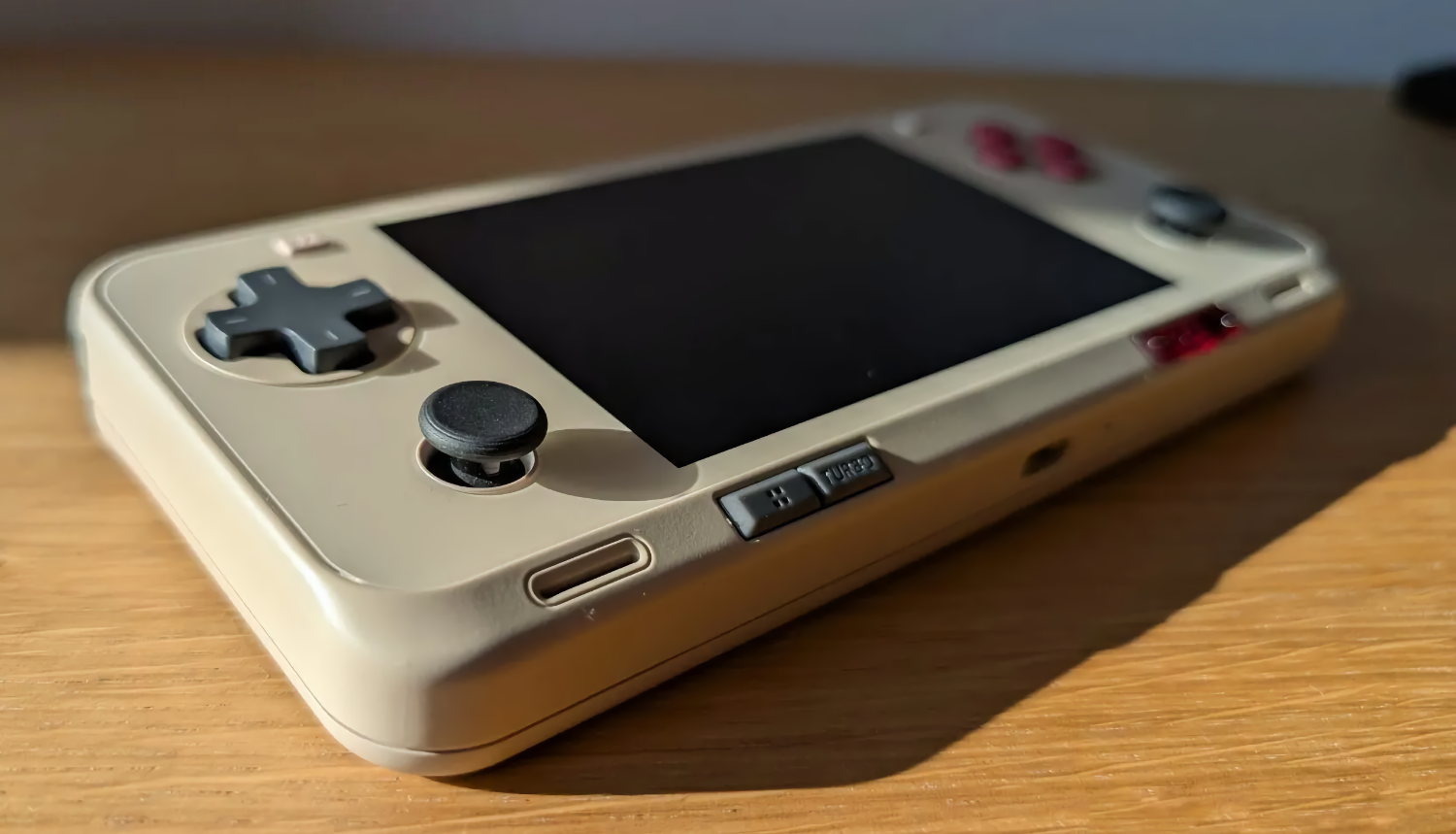 ayaneo-затизерила-«народную»-ретро-портативку-pocket-air-mini