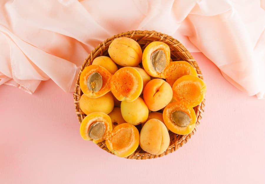 doctors-warned-about-the-danger-of-eating-apricot-seeds