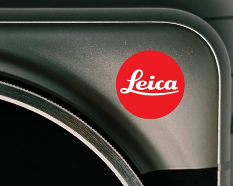 xiaomi-16-ultra-will-receive-a-proprietary-red-leica-logo-right-on-the-case