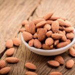 Миндаль-поможет-вам-снизить-уровень-“плохого”-холестерина-в-крови