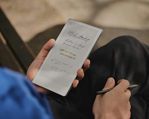 remarkable-представила-компактный-цифровой-блокнот-с электронными-чернилами