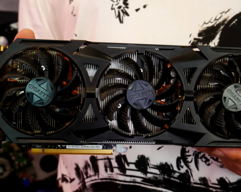 the-legendary-3.5-gig-gtx-970-was-soldered-up-to-8-gb-and-checked-in-games