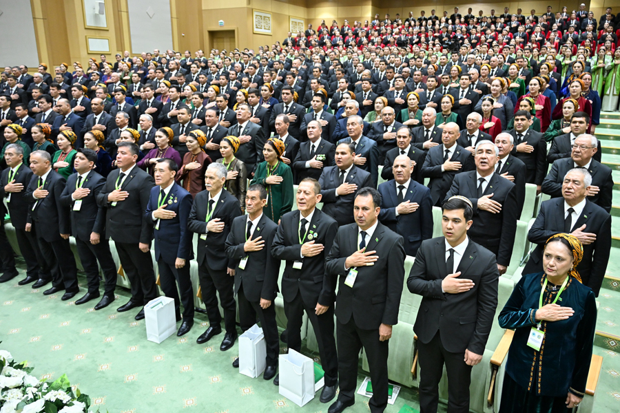 Dünýä türkmenleriniň ynsanperwer birleşiginiň XXVI maslahaty geçirildi 2 dunya tu 25 THE ASHGABAT TIMES