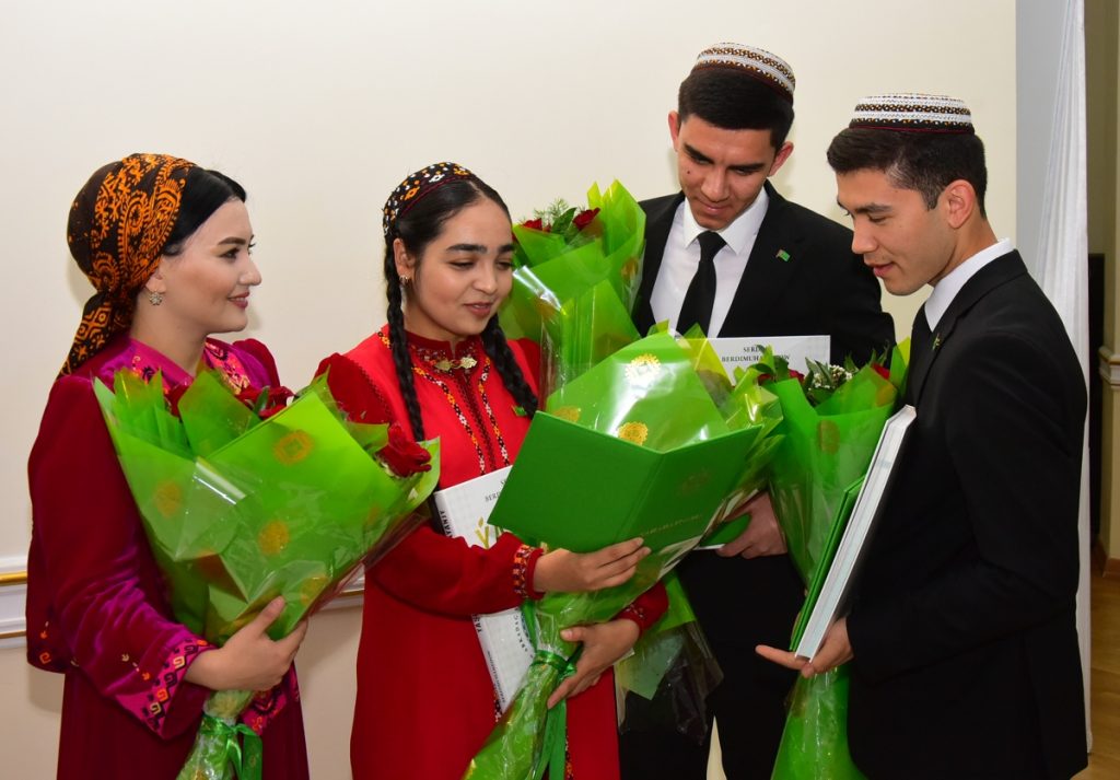 bas 1 THE ASHGABAT TIMES