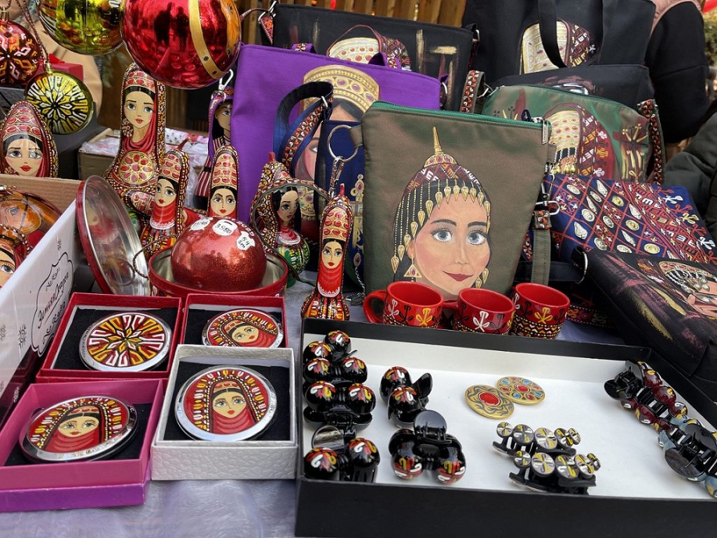 Aşgabadyň ýüreginde geçen Rojdestwo şowhuny 5 image 07 12 25 03 29 2 THE ASHGABAT TIMES