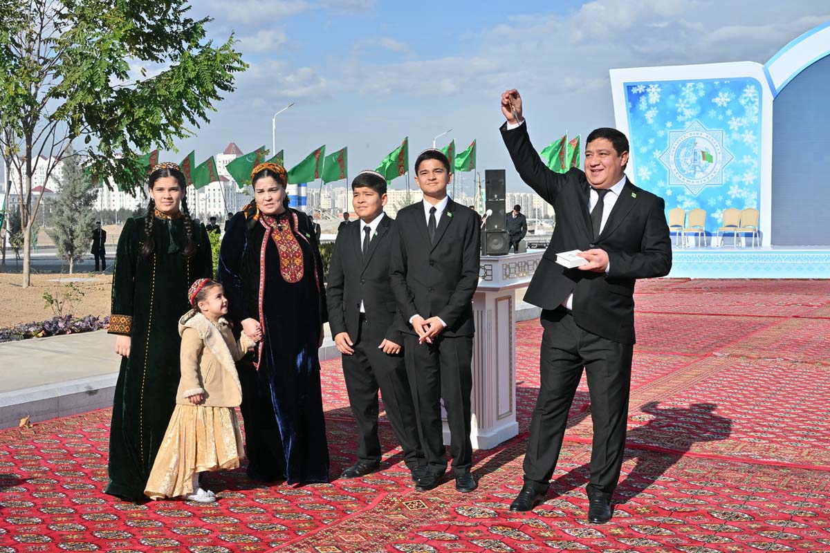 jay1 THE ASHGABAT TIMES